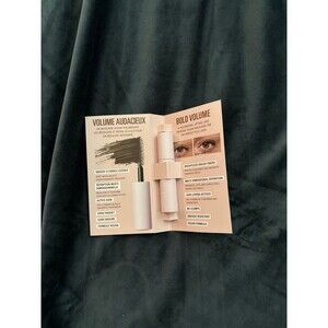 Kylie Jenner mascara sample